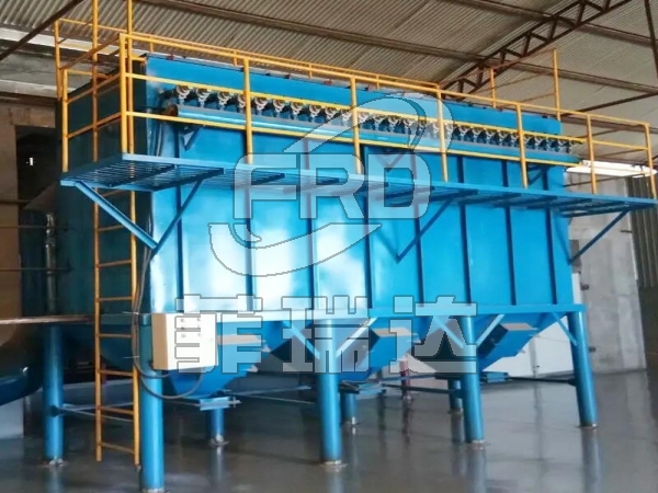 低壓長(zhǎng)袋脈沖袋式除塵器