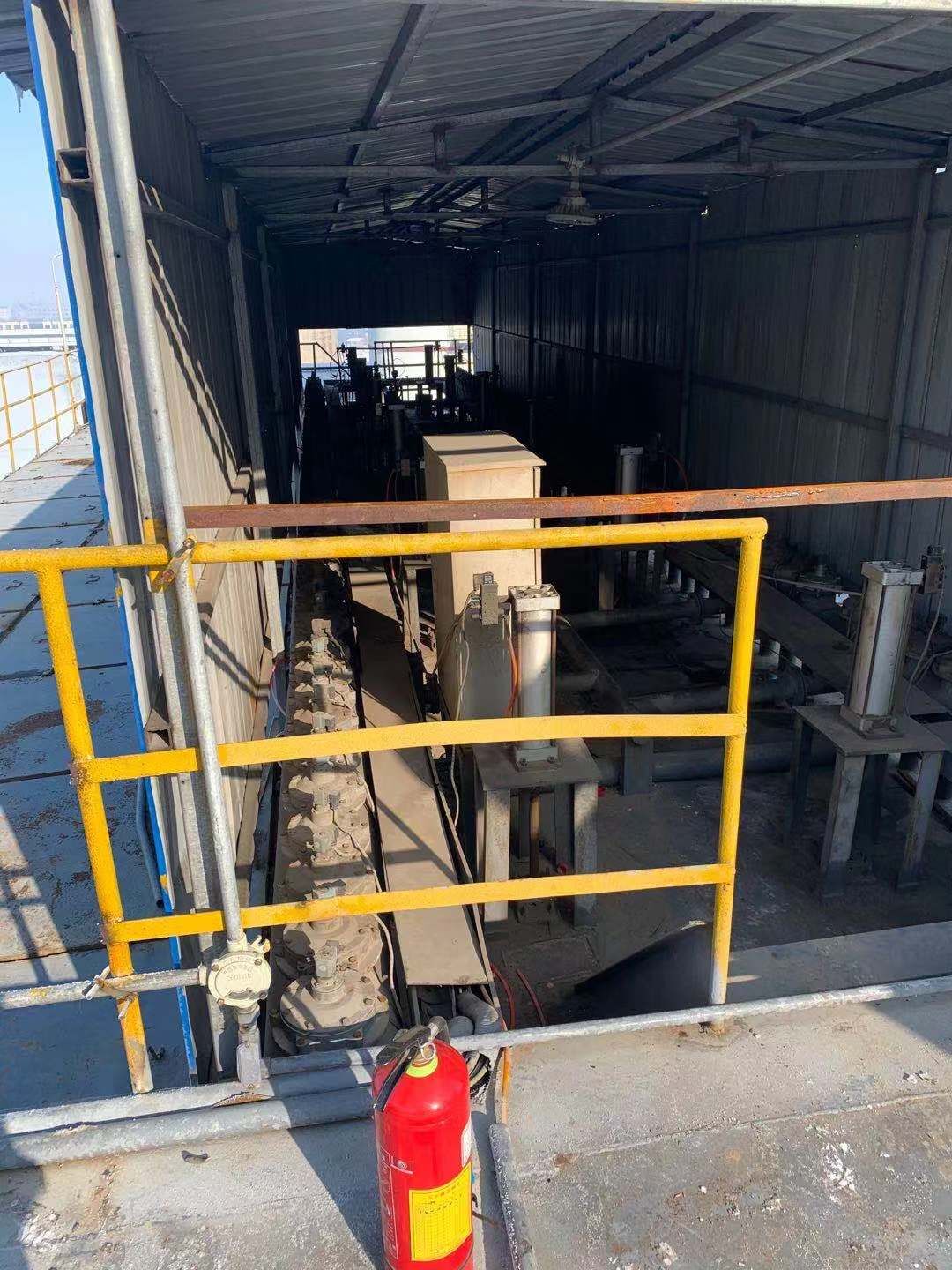 山東某電廠袋式除塵器熒光粉檢漏-服務案例 山東某電廠袋式除塵器熒光粉檢漏-服務案例